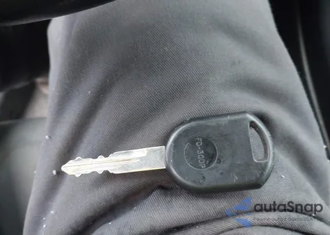 2005 Ford Escape Xls из США, поврежденный, VIN 1FMYU02ZX5KB12931